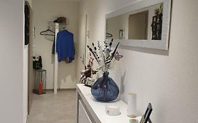 Chambre Aux Bord De L'Areuse